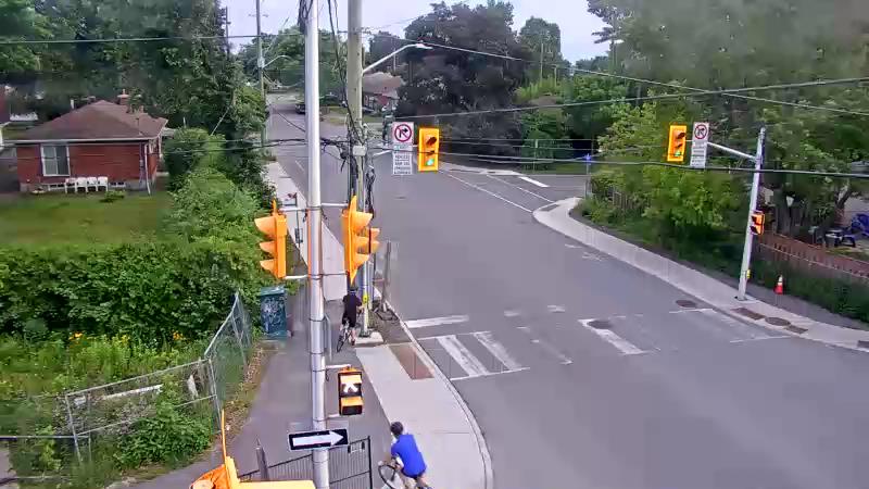 Traffic camera image at 2025-07-01 00:11:05