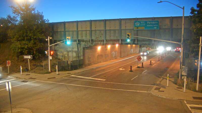 Traffic camera image at 2025-08-25 00:36:05