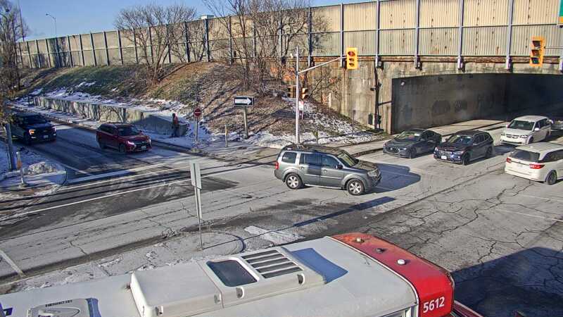 Traffic camera image at 2024-12-21 15:31:59