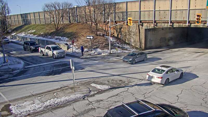 Traffic camera image at 2024-12-21 16:55:52