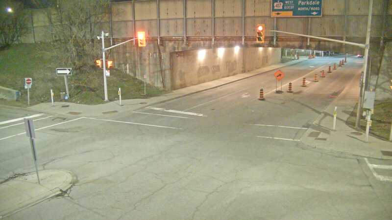 Traffic camera image at 2025-04-25 07:36:16