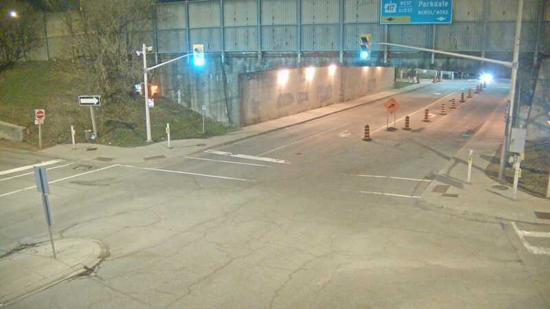 Traffic camera image at 2025-04-25 07:50:38