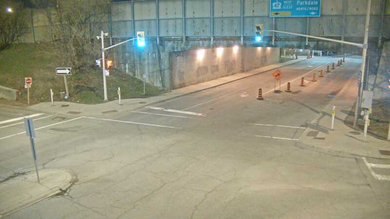 Traffic camera image at 2025-04-25 08:20:49