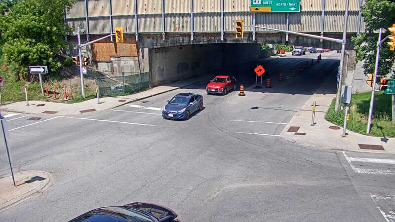 Traffic camera image at 2025-06-30 16:46:14