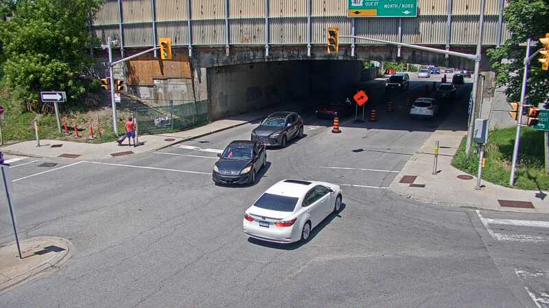 Traffic camera image at 2025-06-30 16:56:05
