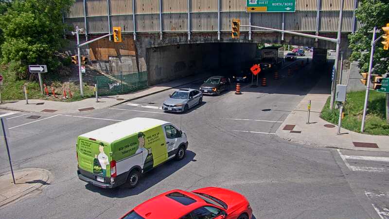 Traffic camera image at 2025-06-30 17:46:13
