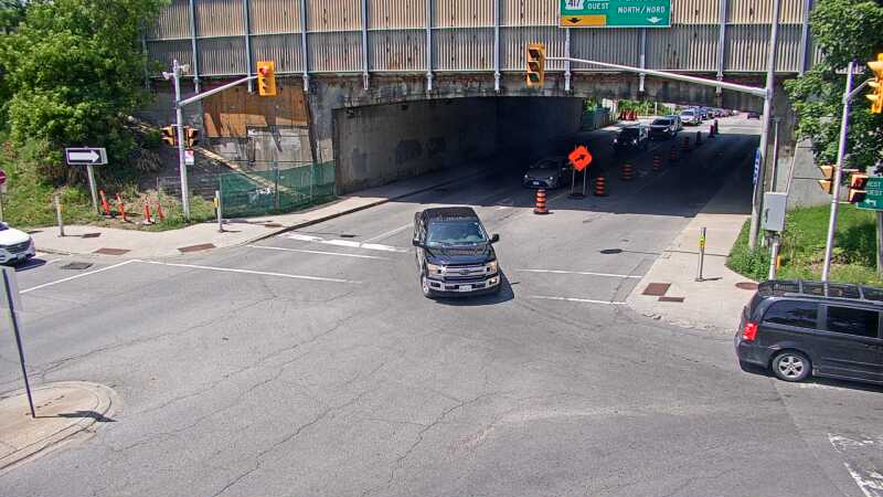 Traffic camera image at 2025-06-30 17:56:16