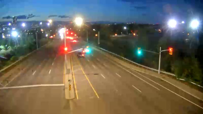 Traffic camera image at 2025-08-25 00:36:06