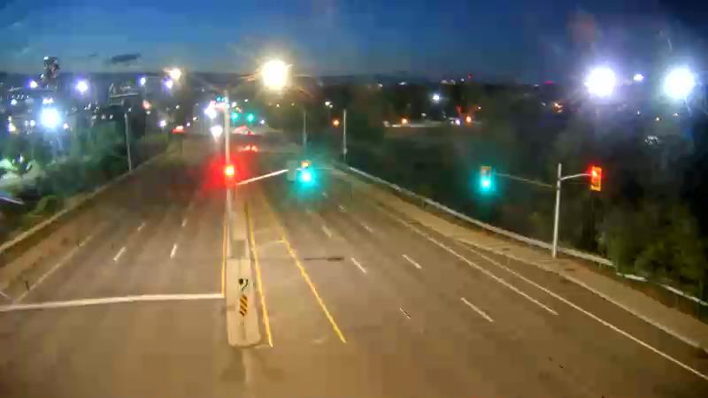 Traffic camera image at 2025-08-25 00:41:09