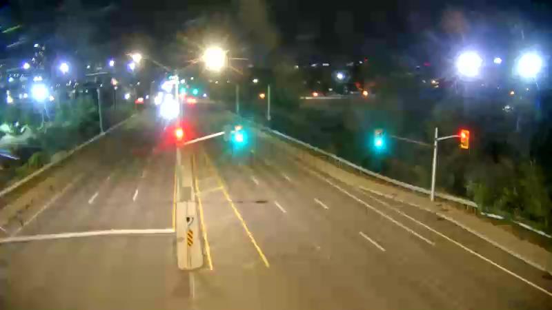 Traffic camera image at 2025-08-25 02:41:04