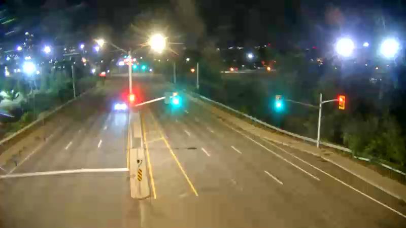 Traffic camera image at 2025-08-25 03:01:04