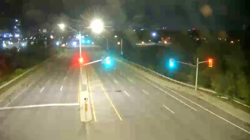 Traffic camera image at 2025-08-25 04:06:09