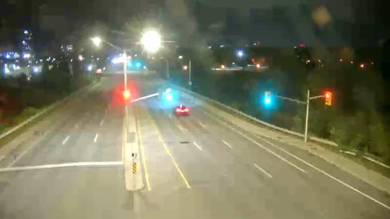 Traffic camera image at 2025-08-25 04:11:07