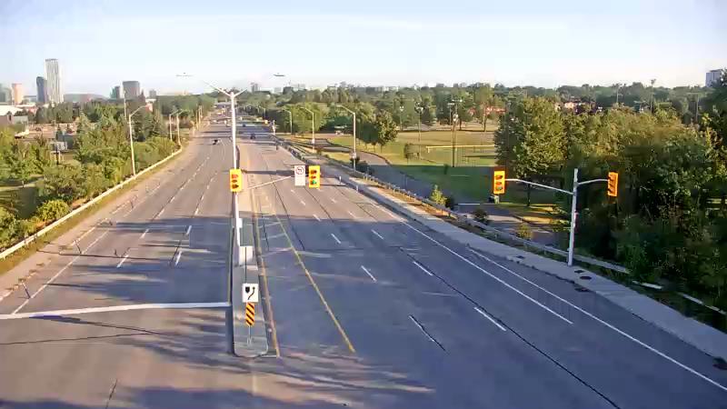 Traffic camera image at 2025-09-01 11:46:11