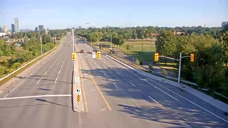 Traffic camera image at 2025-09-01 12:21:16