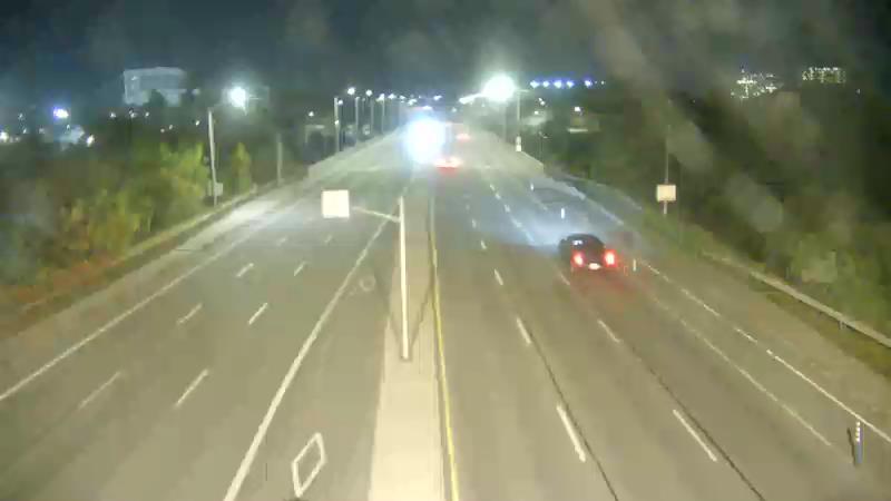 Traffic camera image at 2025-09-18 03:41:04