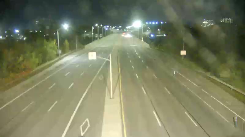 Traffic camera image at 2025-09-18 04:21:02