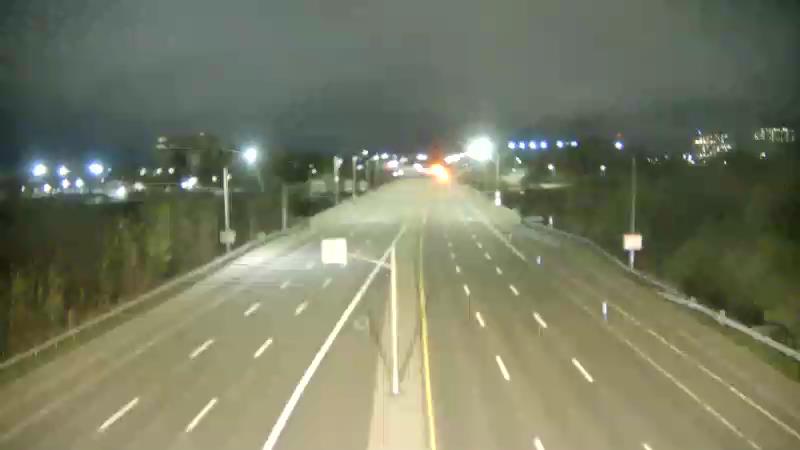 Traffic camera image at 2025-05-09 08:00:50