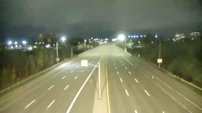 Traffic camera image at 2025-05-09 08:05:55