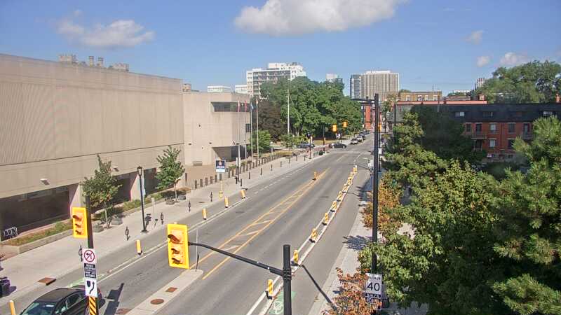 Traffic camera image at 2025-08-24 14:21:12