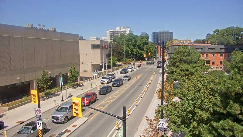 Traffic camera image at 2025-08-24 15:41:14