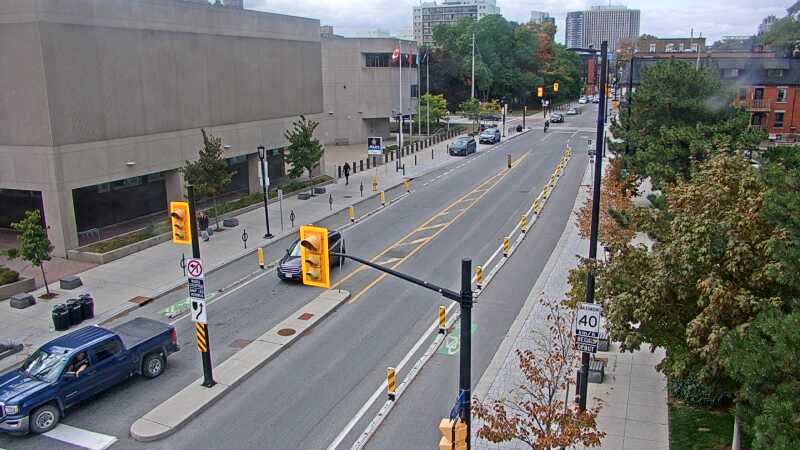 Traffic camera image at 2025-09-18 19:56:07