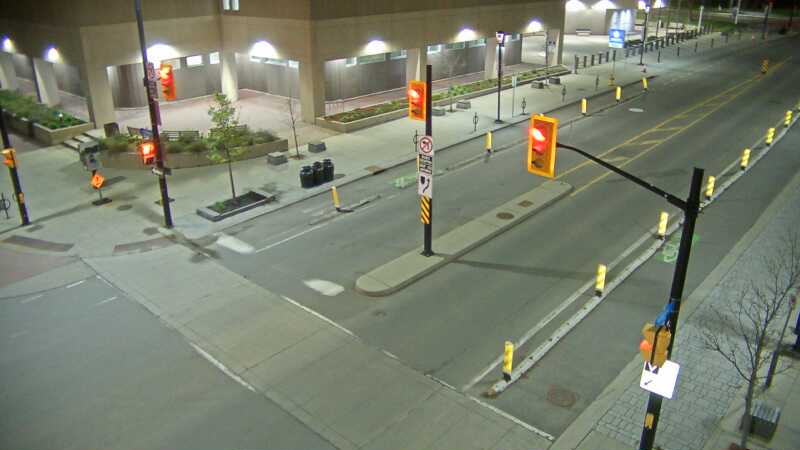 Traffic camera image at 2025-05-09 06:05:48