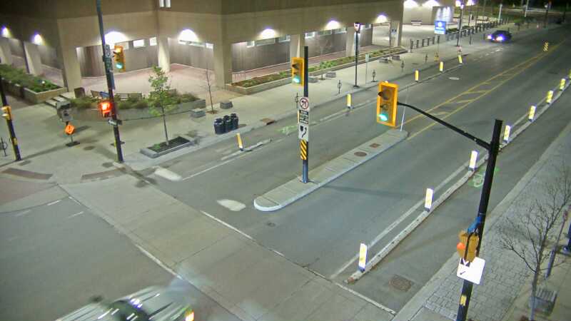 Traffic camera image at 2025-05-09 06:20:58