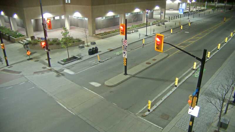 Traffic camera image at 2025-05-09 06:30:51
