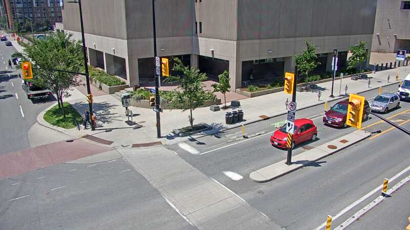 Traffic camera image at 2025-06-30 16:56:05