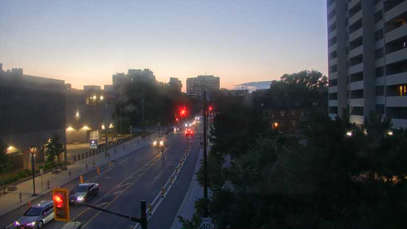 Traffic camera image at 2025-07-04 01:16:05