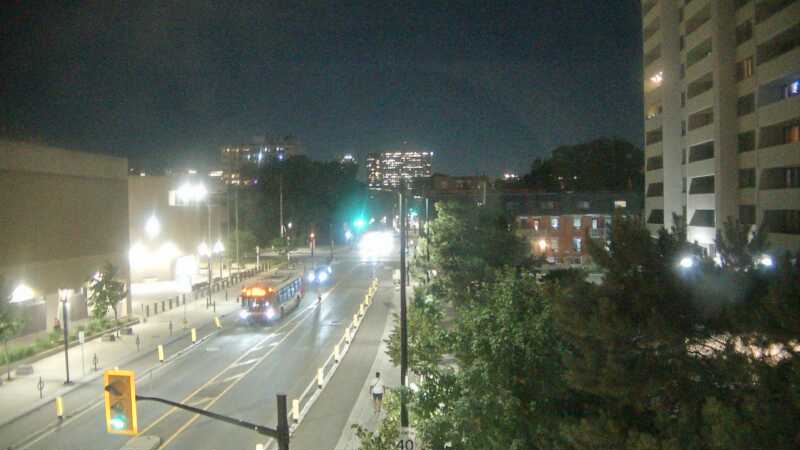 Traffic camera image at 2025-07-04 02:21:06