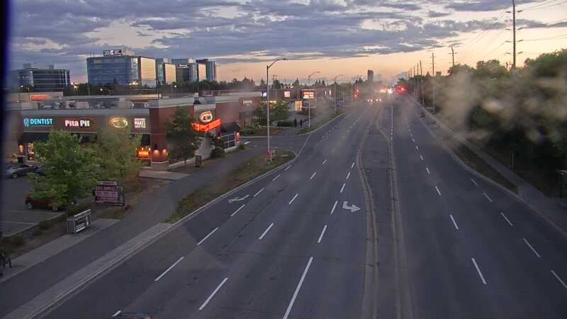 Traffic camera image at 2025-08-25 00:01:06