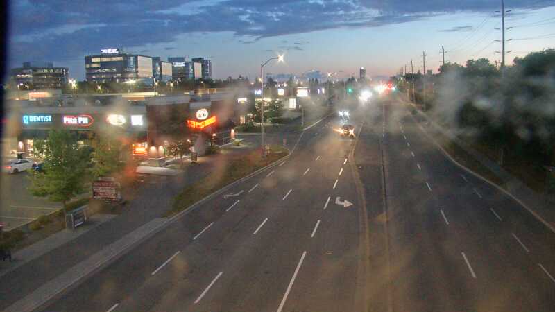 Traffic camera image at 2025-08-25 00:21:01