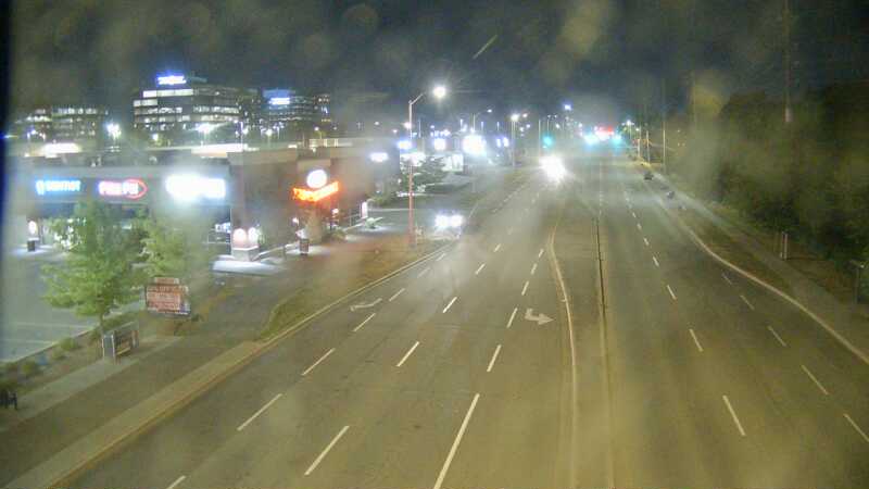 Traffic camera image at 2025-08-25 03:01:04