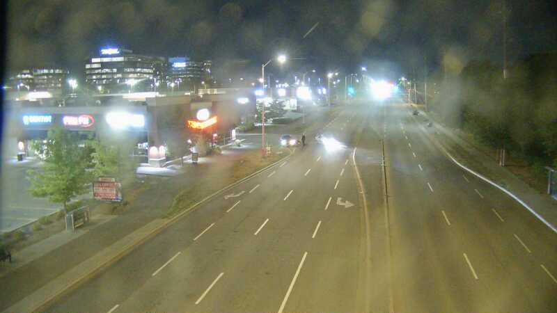 Traffic camera image at 2025-08-25 03:11:17
