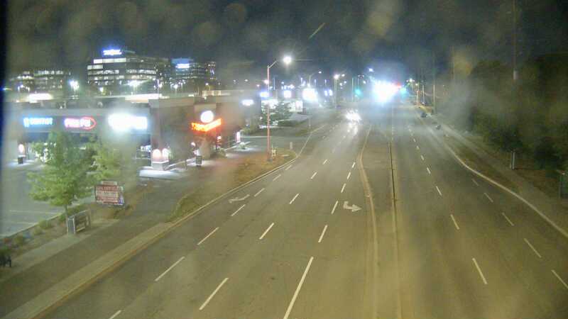 Traffic camera image at 2025-08-25 03:21:01