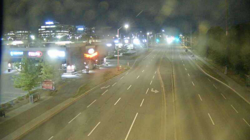 Traffic camera image at 2025-08-25 04:01:09