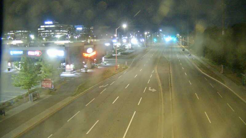 Traffic camera image at 2025-08-25 04:16:14