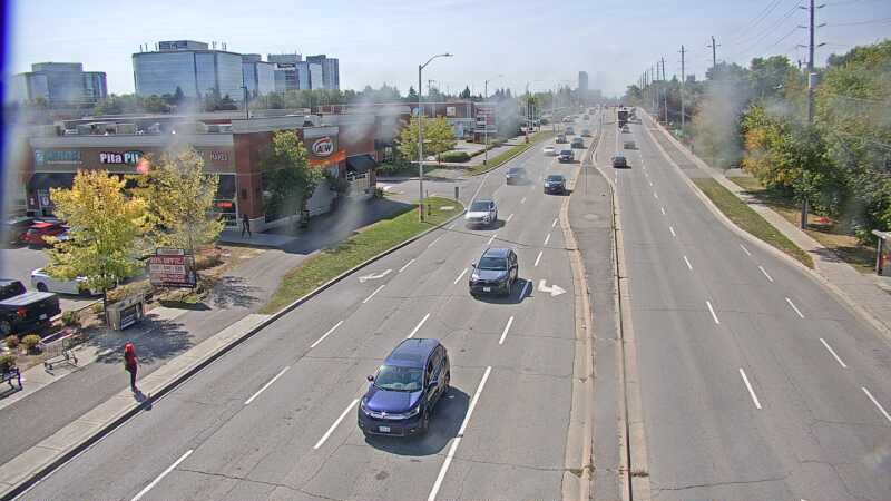 Traffic camera image at 2025-09-16 17:21:14