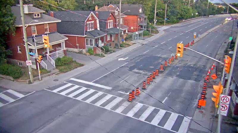 Traffic camera image at 2025-08-25 00:11:08
