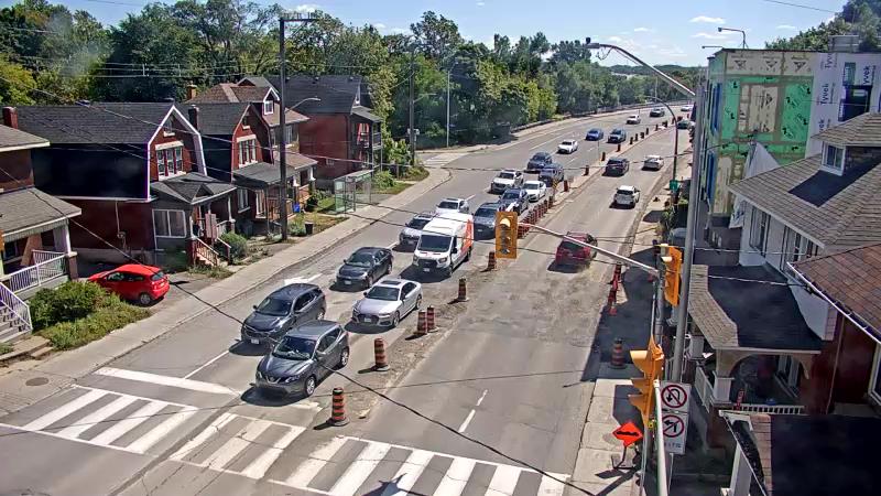 Traffic camera image at 2025-08-31 17:21:25