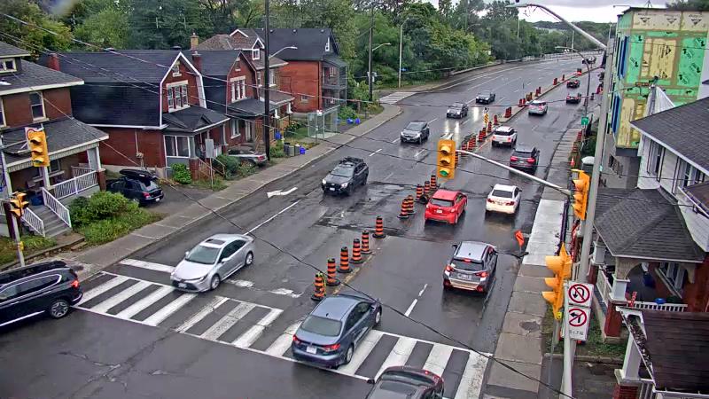 Traffic camera image at 2025-09-04 21:21:13