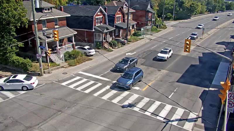 Traffic camera image at 2025-09-14 18:01:32