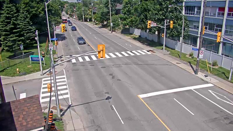Traffic camera image at 2025-06-30 17:16:25