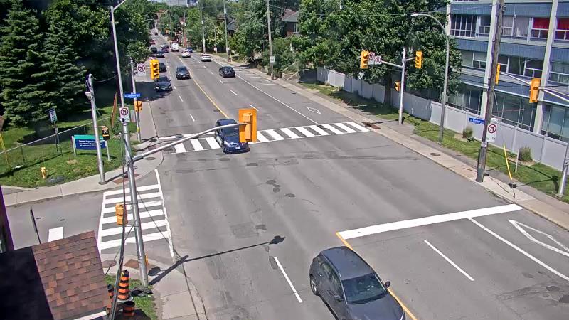 Traffic camera image at 2025-06-30 17:37:50