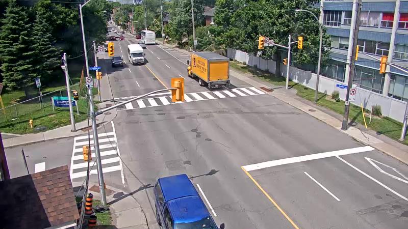Traffic camera image at 2025-06-30 18:11:13