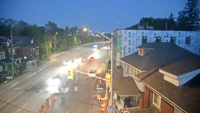 Traffic camera image at 2025-07-04 01:37:46