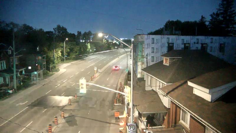 Traffic camera image at 2025-07-04 01:51:09