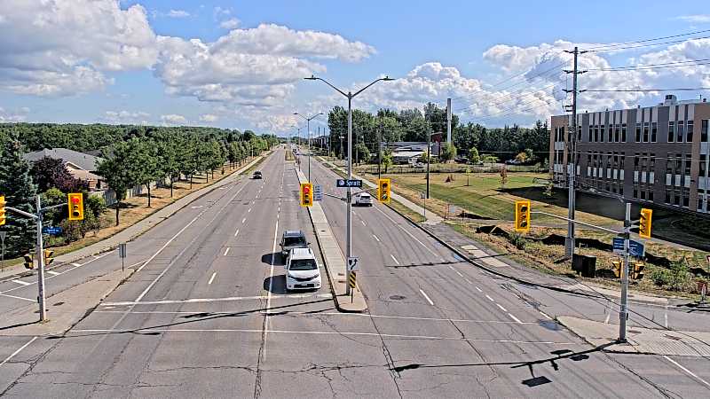 Traffic camera image at 2025-08-24 14:41:09
